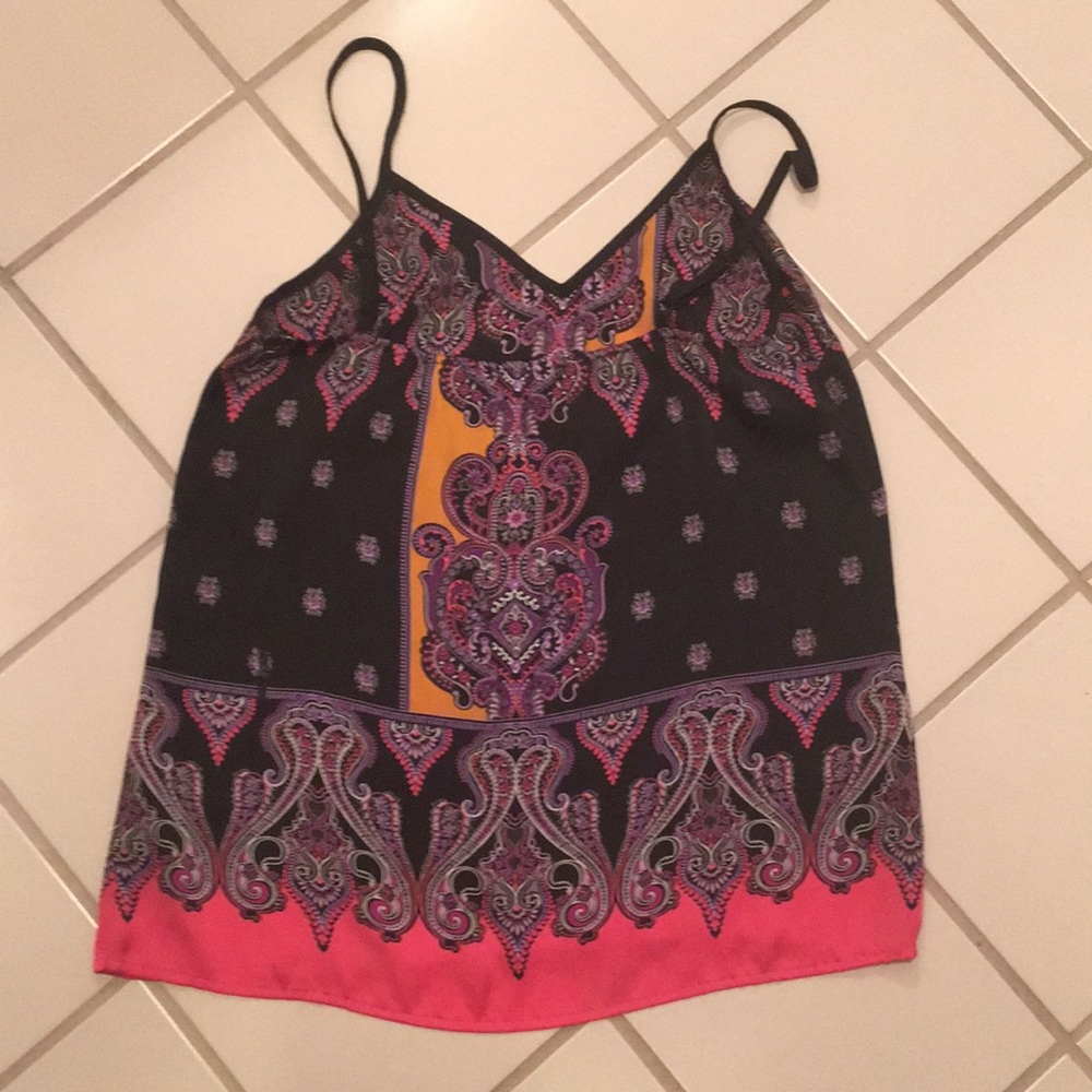 Top - Picture 2 of 2